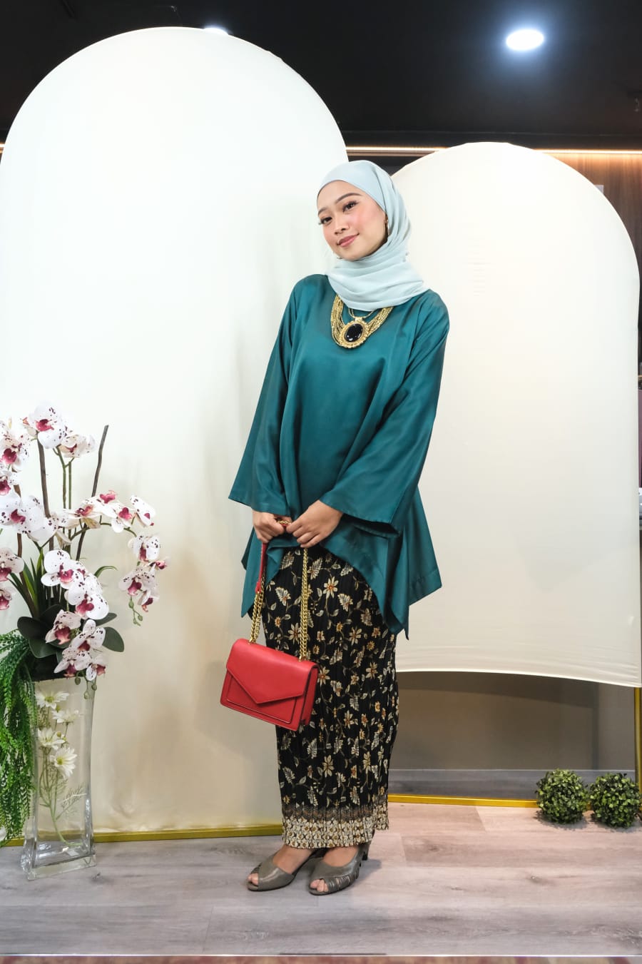 Ria Kurung Top