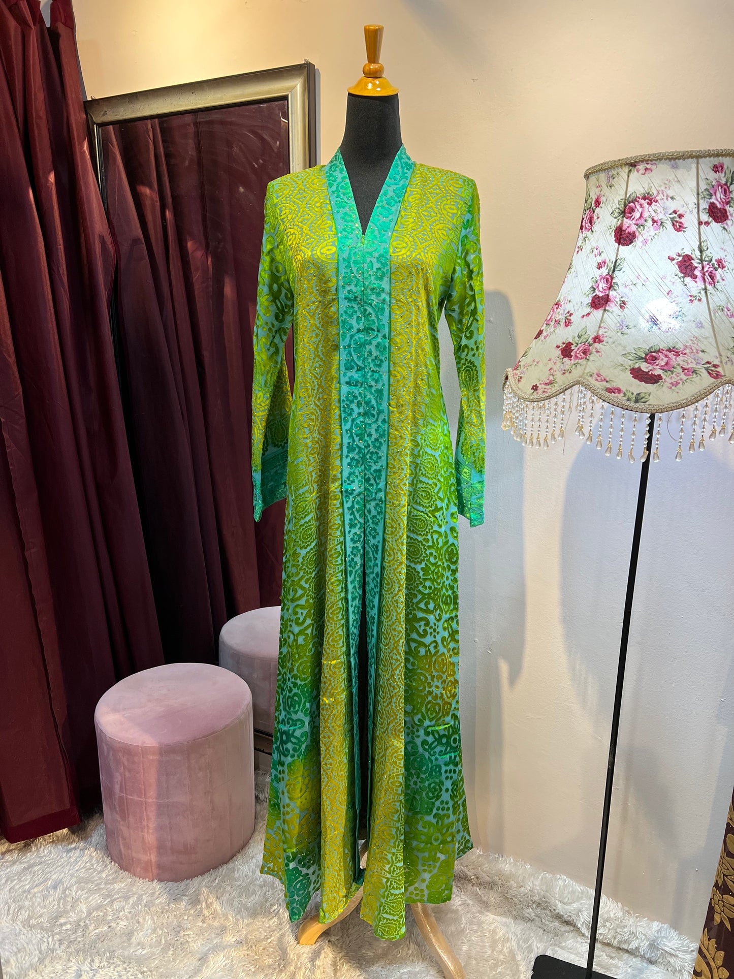 Opel Long Kebaya